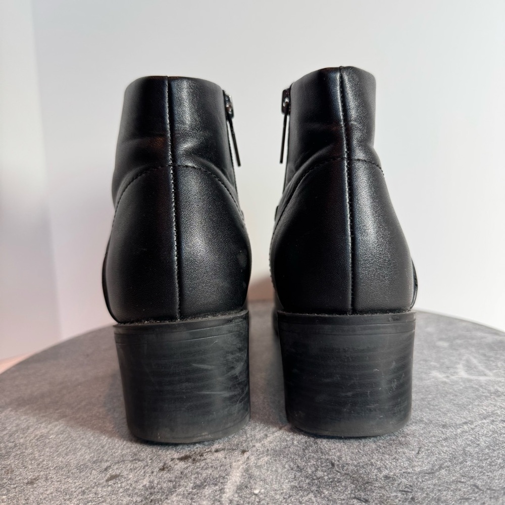 Blondo Black Leather Pointed Toe Heeled Boots 7 - Picture 4 of 13